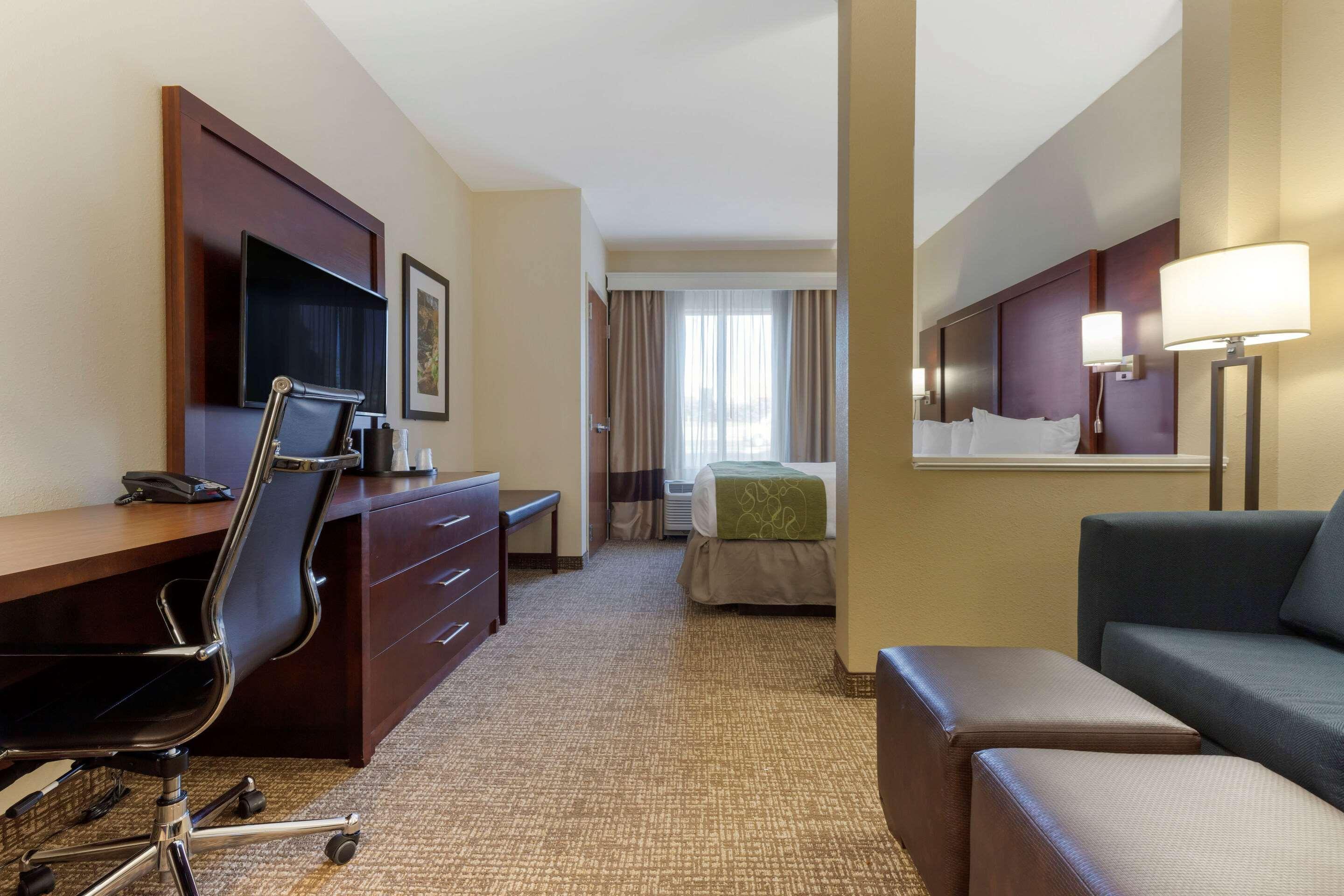 Comfort Suites Greenville South Piedmont Exteriér fotografie
