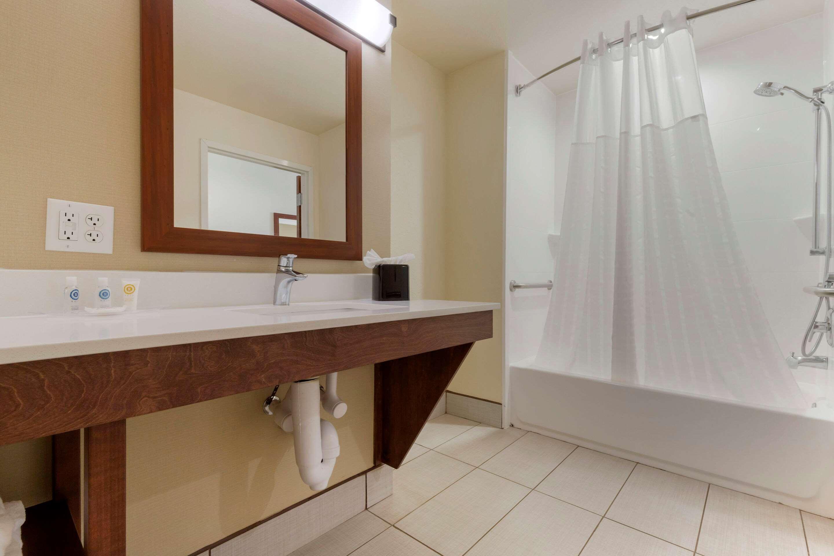 Comfort Suites Greenville South Piedmont Exteriér fotografie