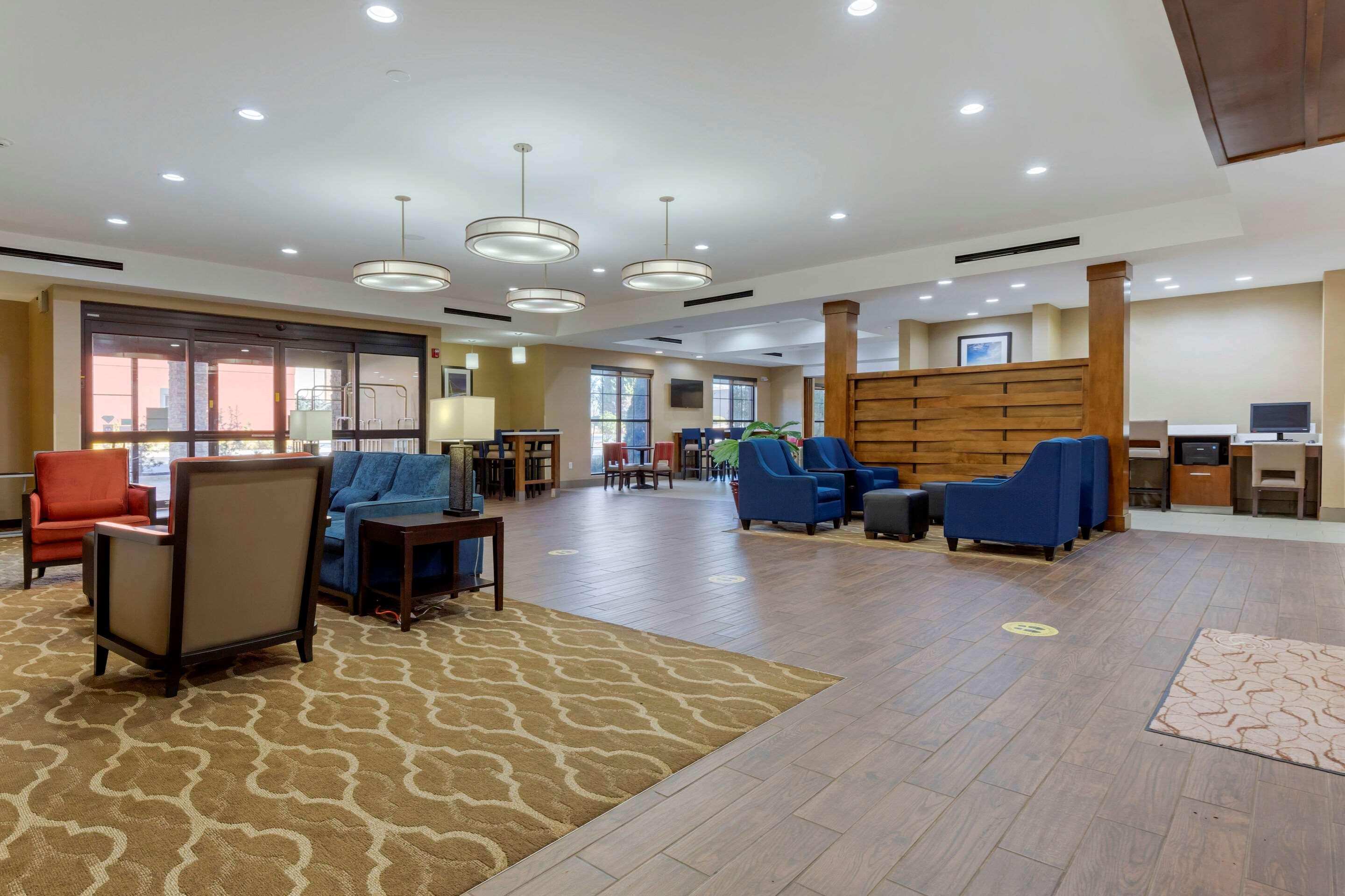 Comfort Suites Greenville South Piedmont Exteriér fotografie