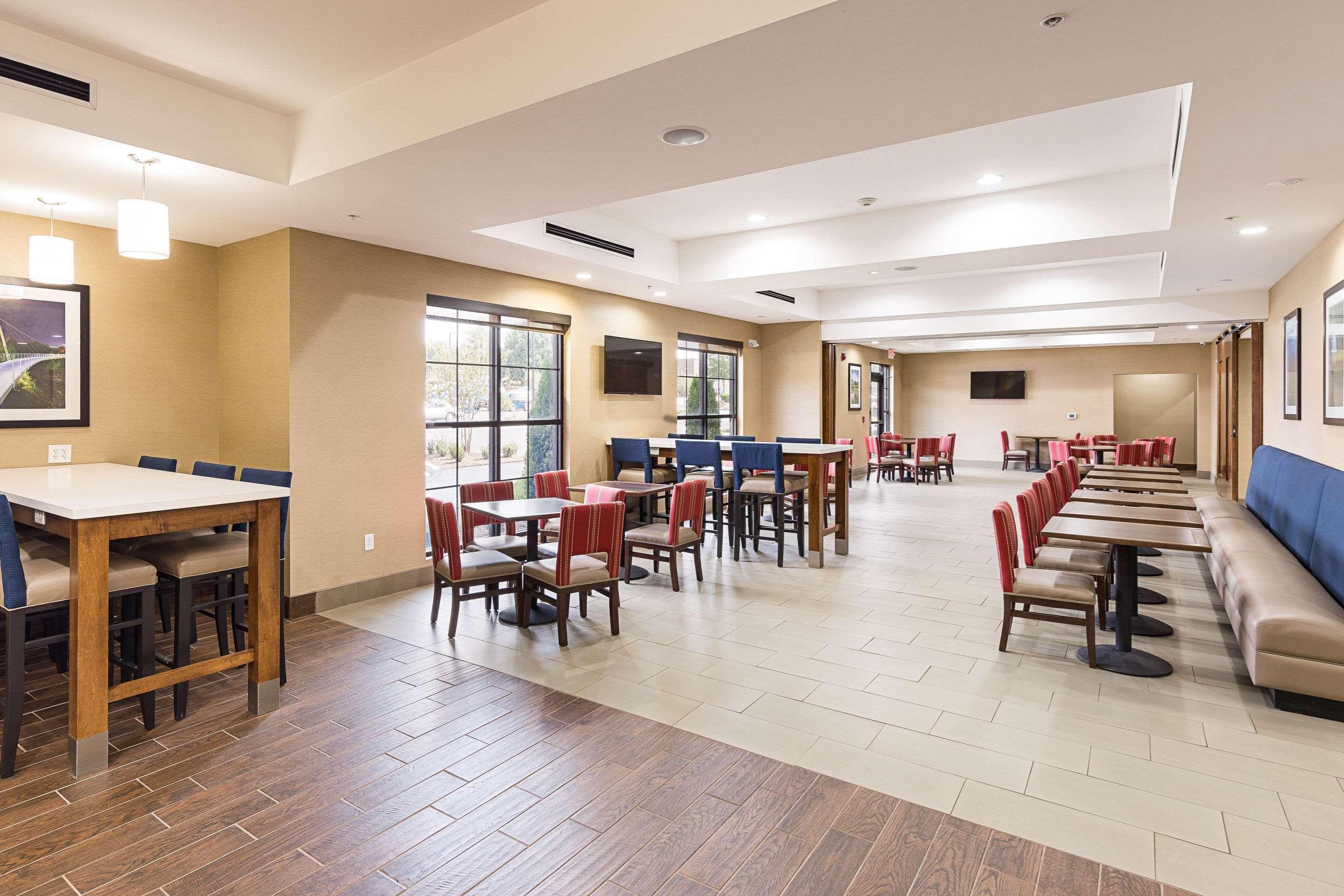 Comfort Suites Greenville South Piedmont Exteriér fotografie