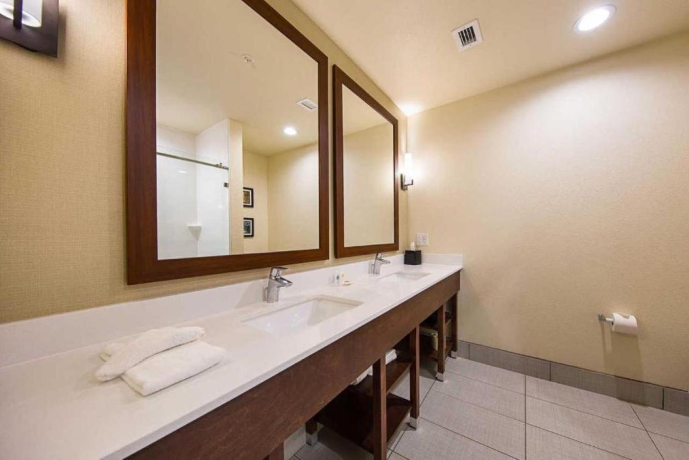 Comfort Suites Greenville South Piedmont Exteriér fotografie