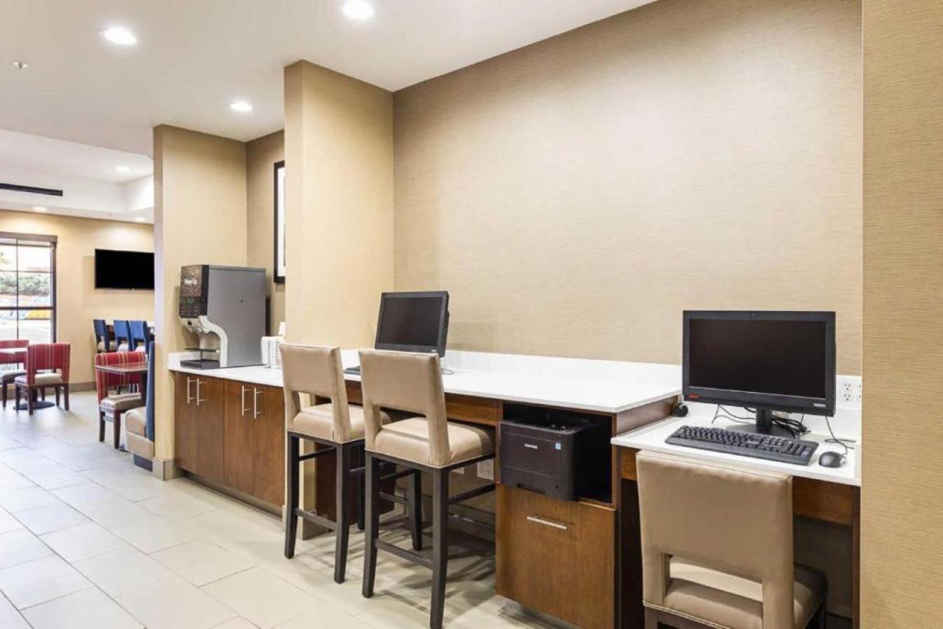 Comfort Suites Greenville South Piedmont Exteriér fotografie